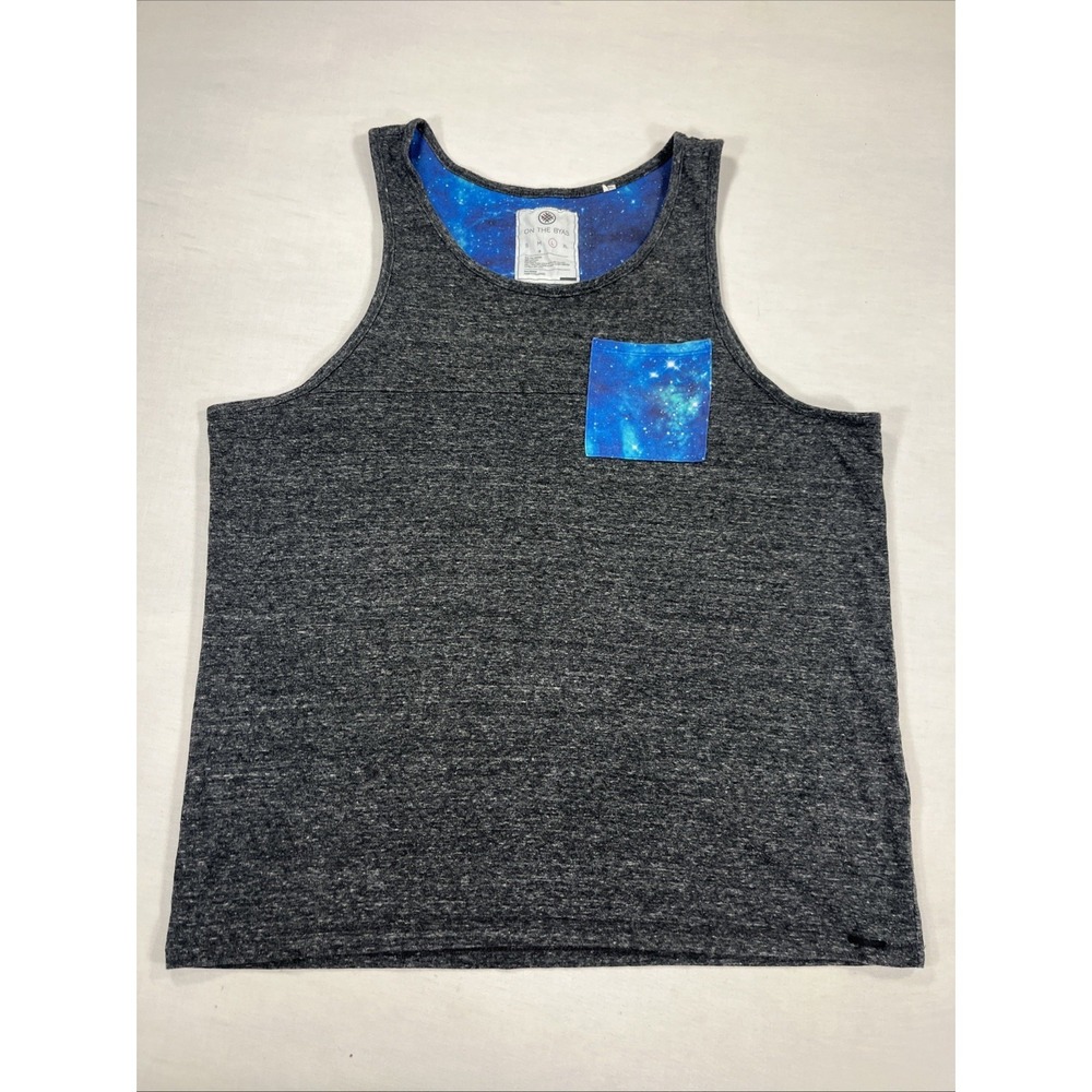 on the byas tank top L gray with stars